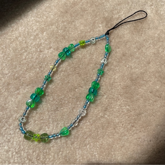 💚 Handmade phone charms for sale in green 💚 - Picture 4 of 6